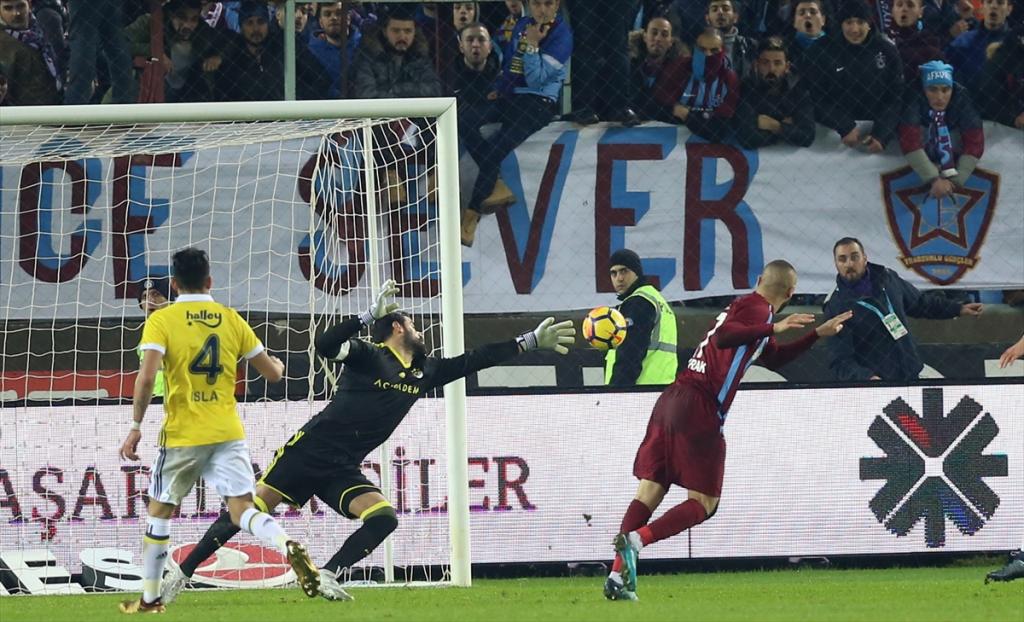 “Fenerbahçe’yi yine elimizden kaçırdık”