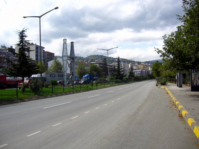 Sürücüler dikkat! Trabzon’da bu yol trafiğe kapalı