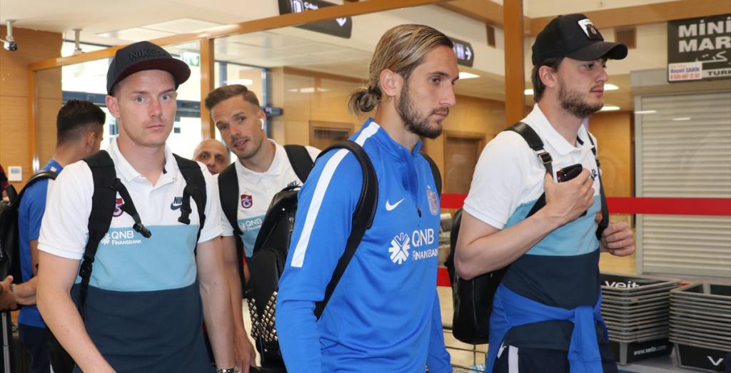 Trabzonspor kafilesi Antalya’ya gitti