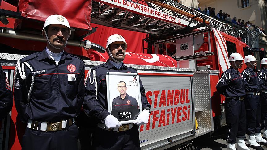 Trabzonlu kahraman İtfaiyeci Taner Çebi, son yolculuğuna uğurlandı!