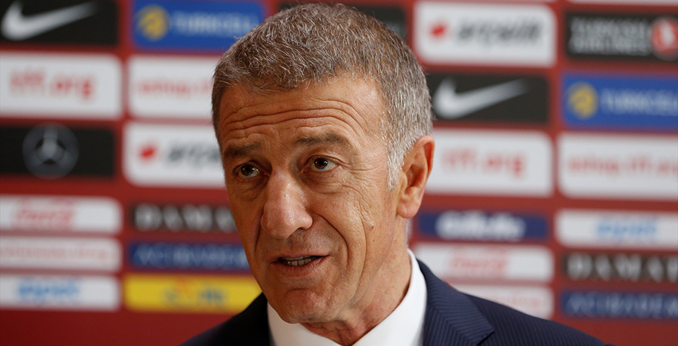 Ağaoğlu, taraftarlardan güven istedi