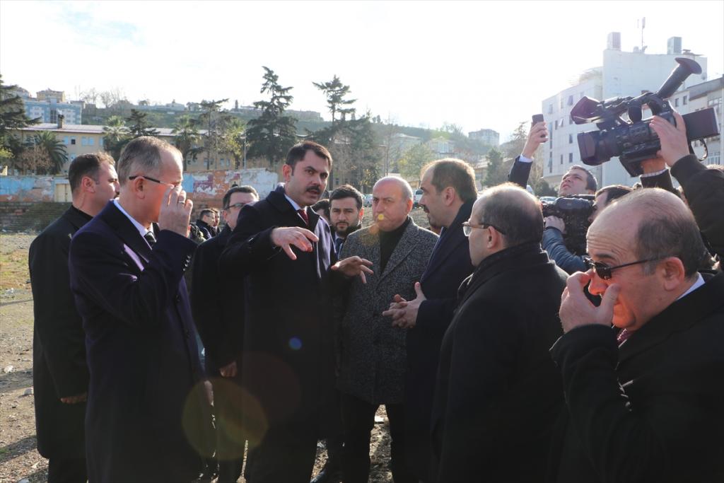 “Avni Aker Stadyumu’nun yerini millet bahçesine çeviriyoruz”