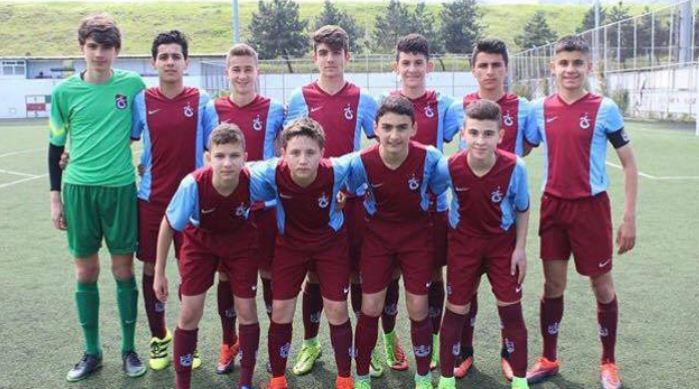 Trabzonspor 16 yaşındaki kaleci ile imzaladı!
