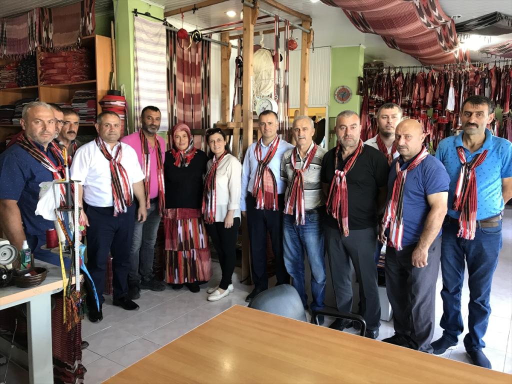 TESOB’dan “Yılın Kalfası” seçilen Ayşe Saka’ya ziyaret