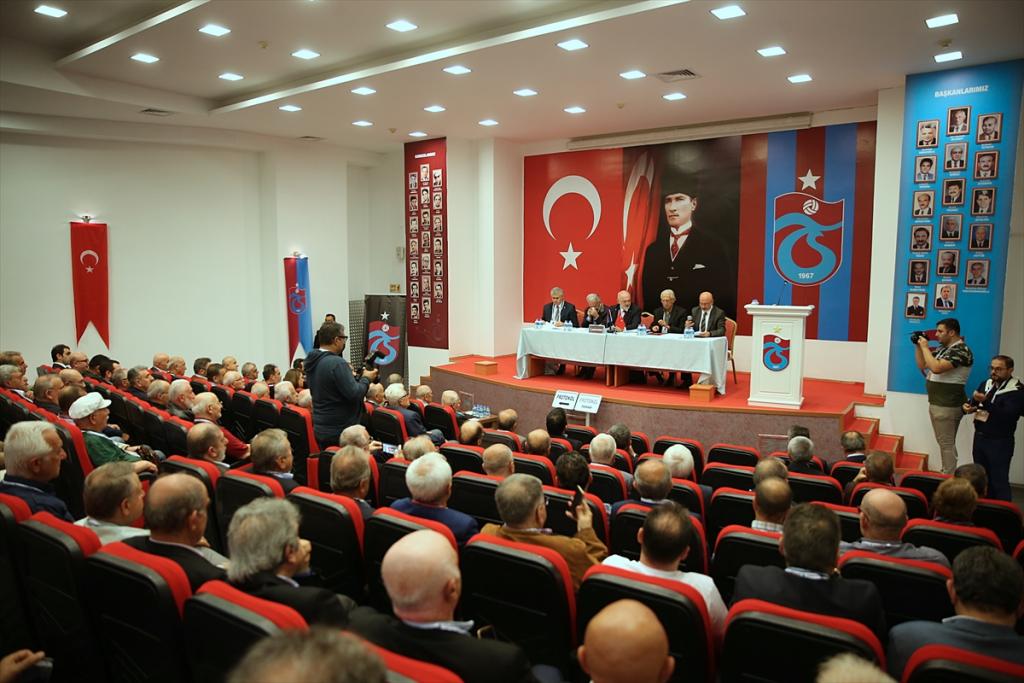Trabzonspor’un borcu 940 milyon liraya düştü