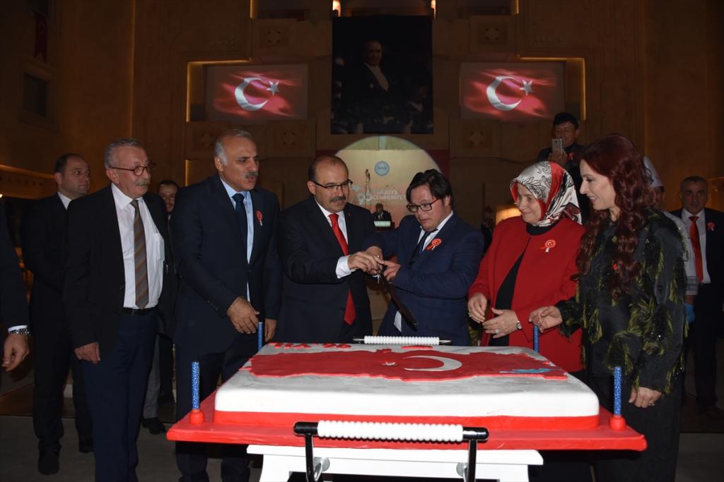 Trabzon’da 29 Ekim Cumhuriyet Bayramı coşkuyla kutlandı