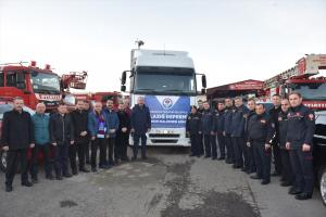 Trabzon’dan Elazığ’daki deprem bölgesine ekip ve yardım desteği