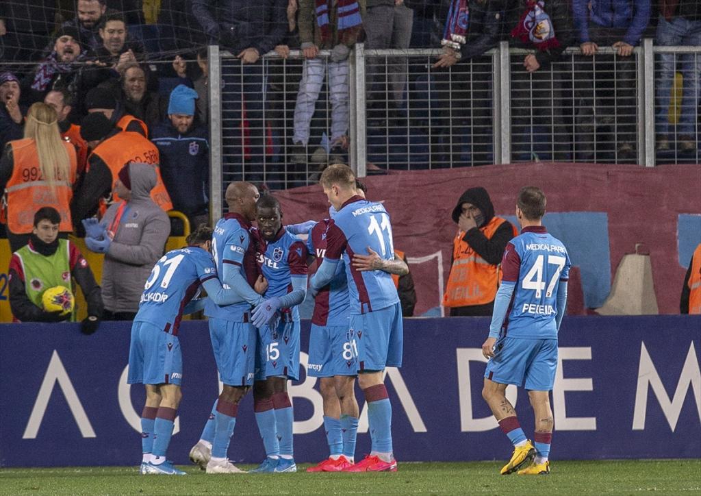 Trabzonspor, Gençlerbirliği’ni 2 golle geçti