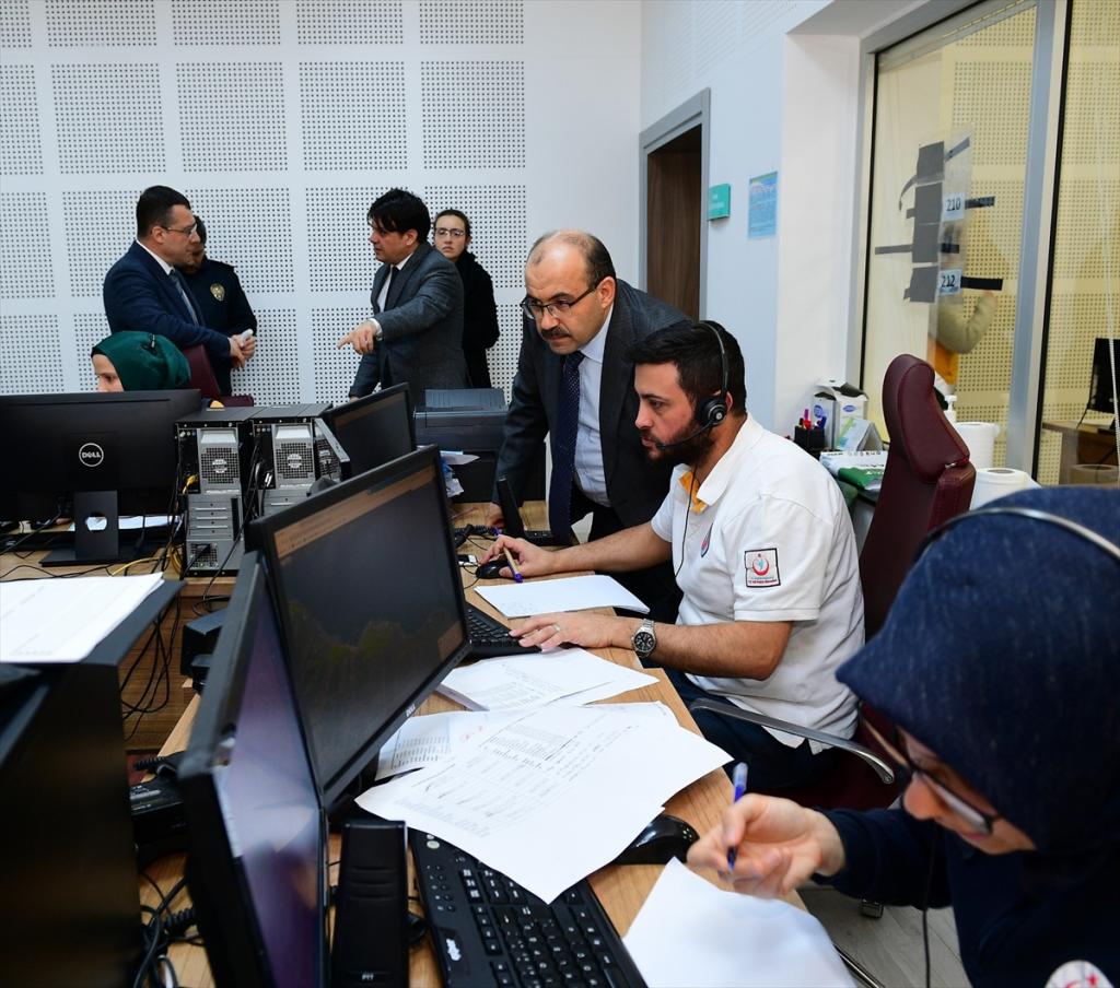 Trabzon Valisi Ustaoğlu, Vefa Sosyal Destek Grubu’nun çalışmalarını inceledi