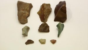 Trabzon’da mağarada yaklaşık 13 bin yıl öncesine ait olduğu düşünülen taş parçaları bulundu