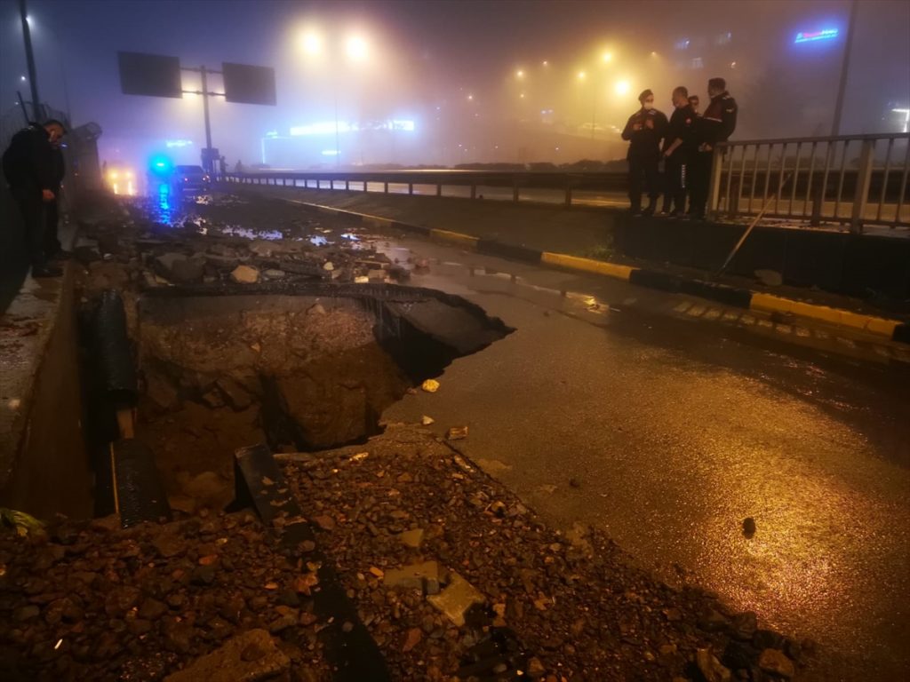 Trabzon’da ana isale hattında patlama meydana geldi