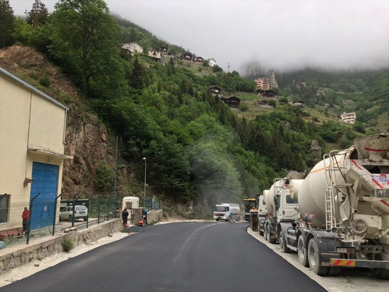 Trabzon’da altyapı çalışmaları devam ediyor