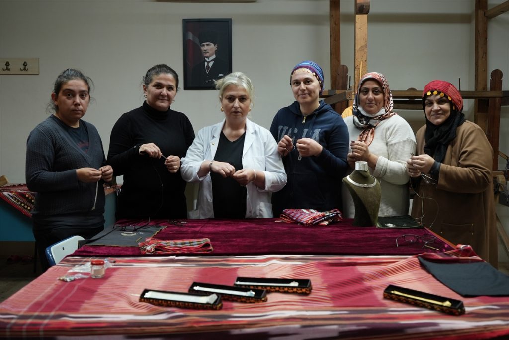 Trabzon’un kuyumculuk alanındaki geleneksel el sanatları teknolojiyle buluşturuldu