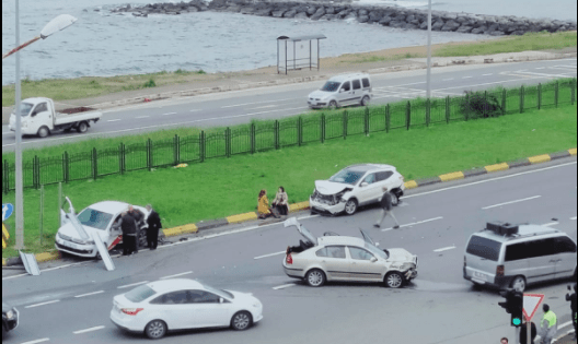 Yeşilyalı (Falkoz) Kavşakta kaza