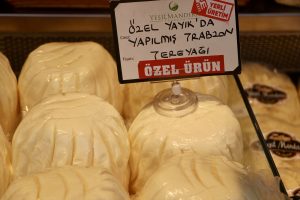 Ahşap yayıktan sofralara uzanan lezzet: Tonya tereyağı