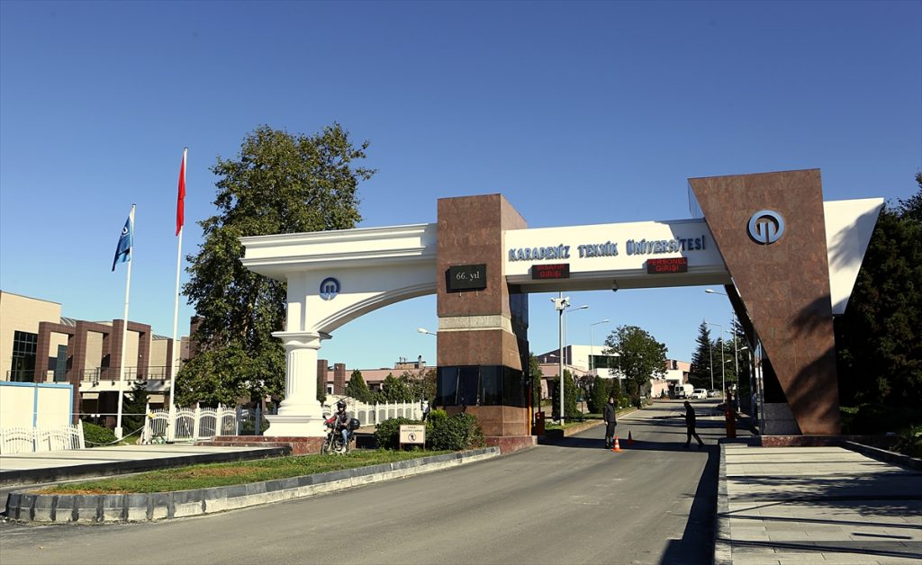 KTÜ’den öğrencilerin ev ve apartlardan erken çıkarılmalarına tepki