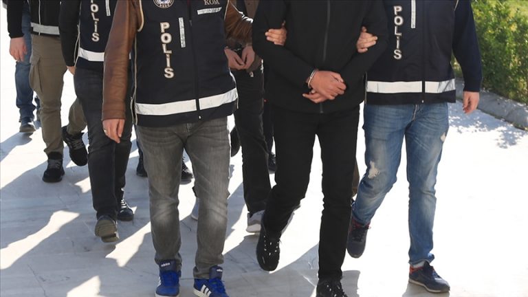 Trabzon merkezli dolandırıcılık operasyonunda 25 kişi gözaltına alındı