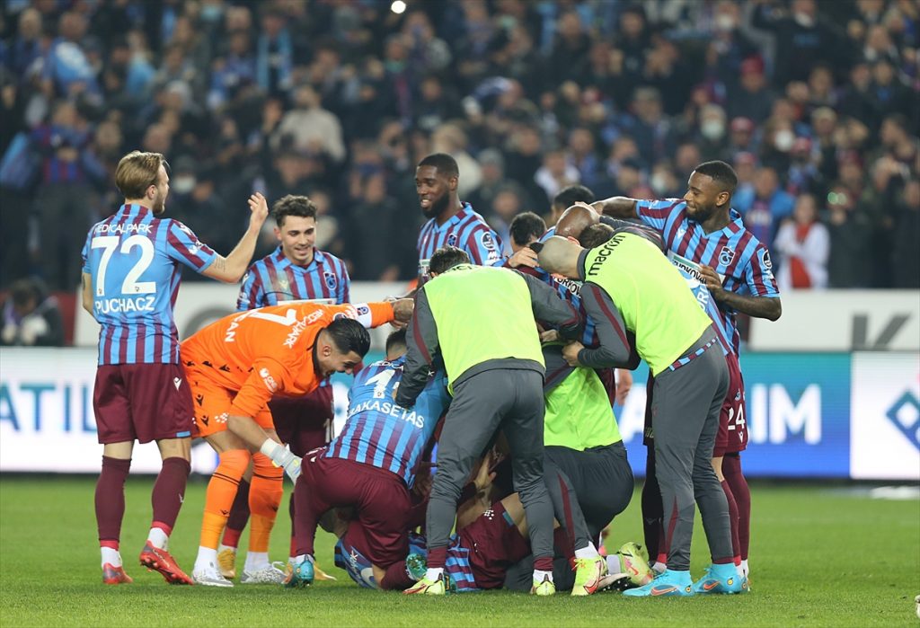 Trabzonspor rekorunun 1 puan gerisinde kaldı