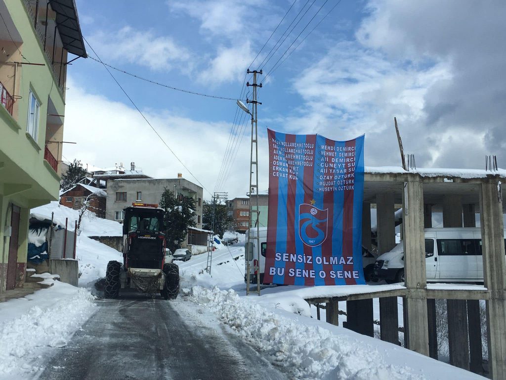 TRABZON’DA KARLA MÜCADELE DEVAM EDİYOR