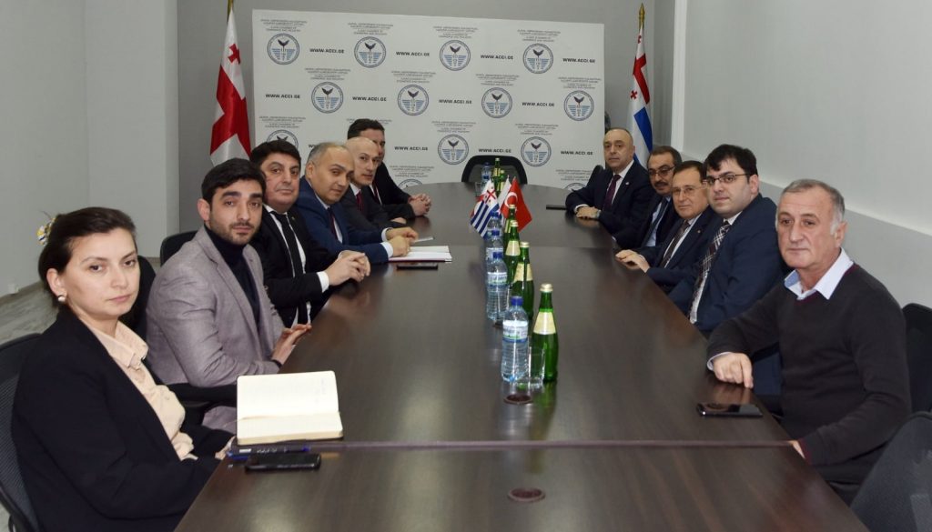 TTSO YÖNETİMİ, BATUM’DA İŞBİRLİĞİ FIRSATLARINI GÖRÜŞTÜ