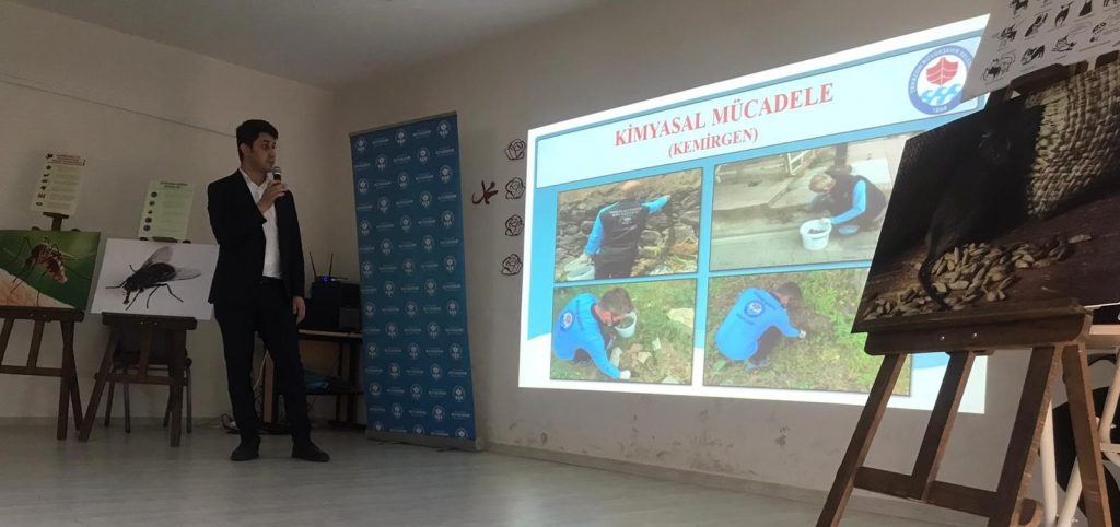 Trabzon Büyükşehir Belediyesi çocuklara hayvan sevgisi aşılıyor