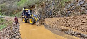 ARSİN’DE ÇALIŞMALAR DEVAM EDİYOR