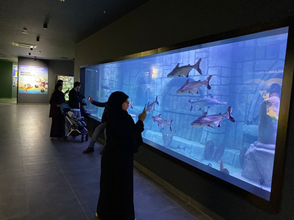 Trabzon’da “Tünel Akvaryum”u dört günde 8 bin 448 kişi gezdi