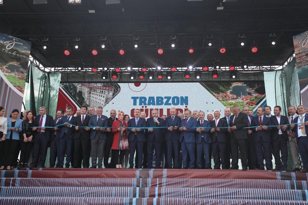 TBMM Başkanı Şentop ve Bakan Soylu, Trabzon Günleri etkinliğine katıldı