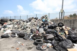 Trabzon Limanı’nda 30 yıl sonra yapılan dip taramasında 100 ton çöp çıktı