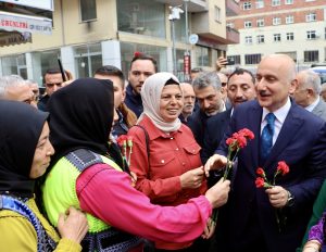 Ulaştırma ve Altyapı Bakanı Karaismailoğlu, Trabzon’da konuştu