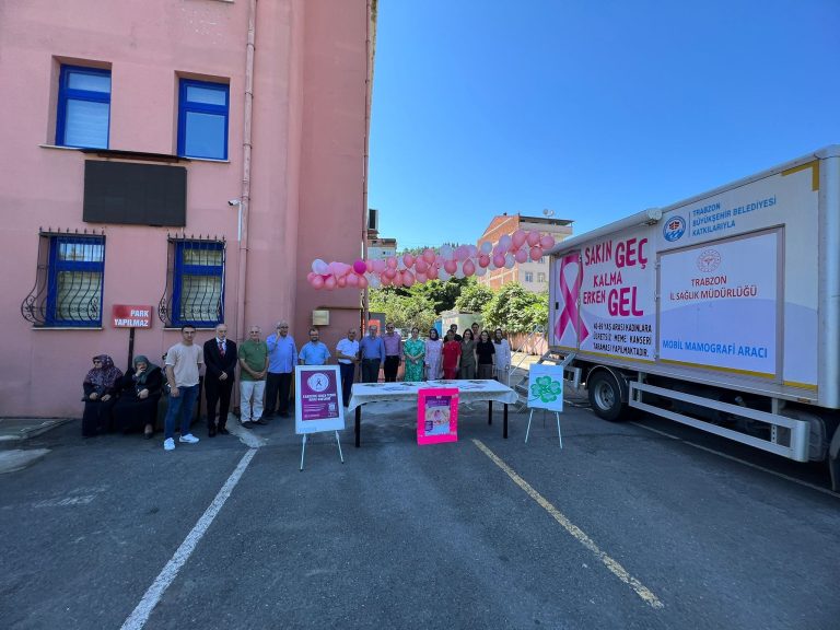 Mobil Mamografi aracı ilçelerde taramalara devam ediyor