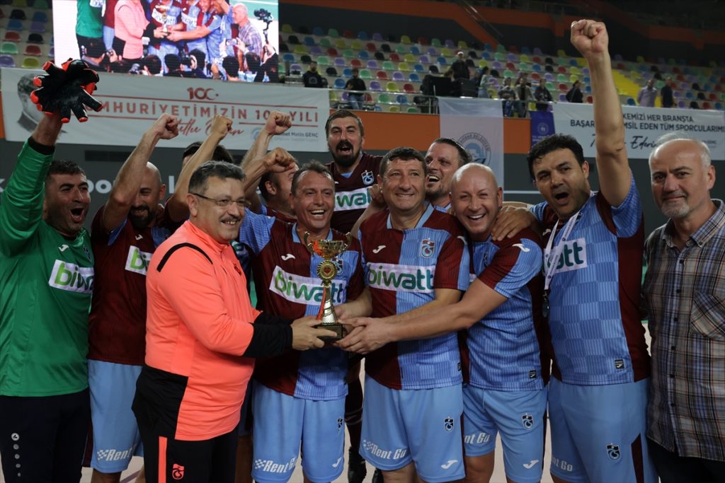 Trabzon’da “Efsaneler Yeniden Futbol Turnuvası” sona erdi