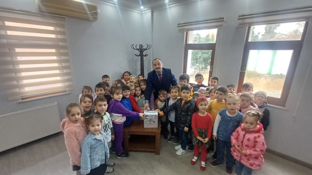 Arsinli Minik Kalplerden Filistinli Kardeşlerine Destek