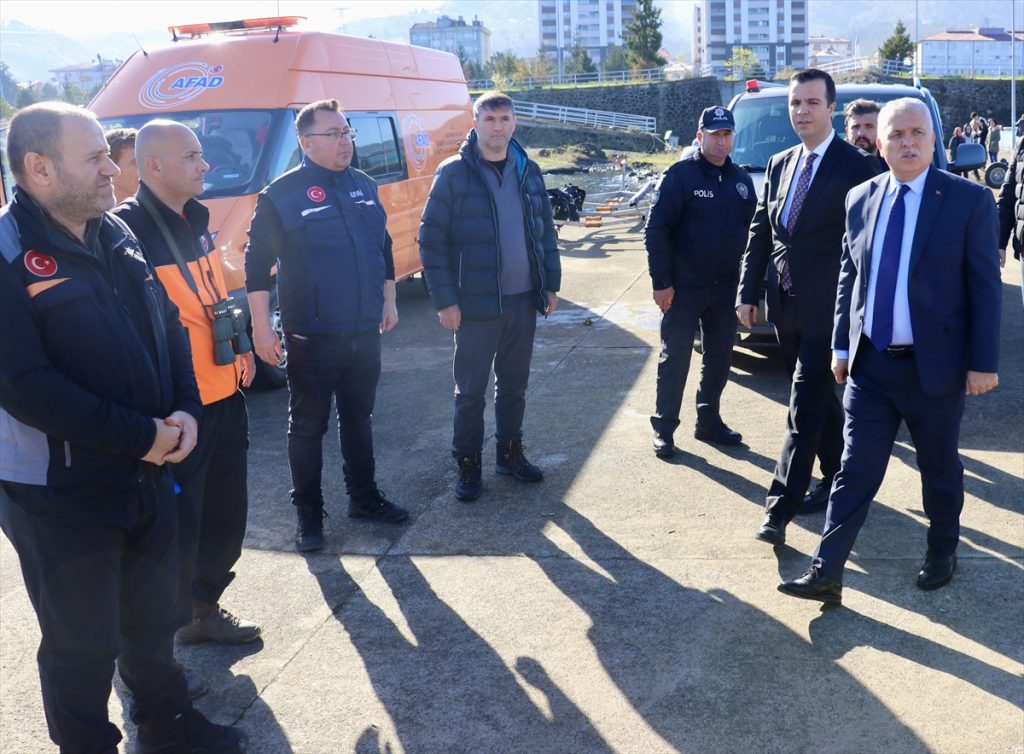 Trabzon’daki fırtınada dalgalara kapılarak kaybolan 2 lise öğrencisinden birinin cesedi bulundu