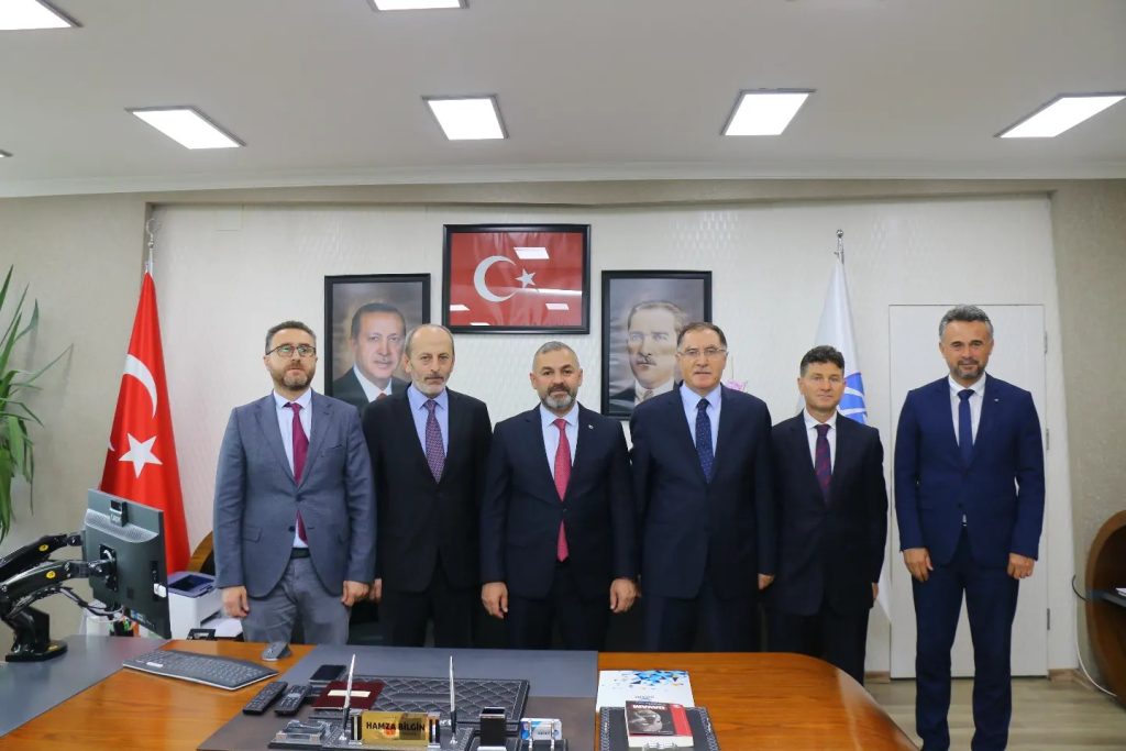 Kamu Başdenetçisi Şeref Malkoç’tan ziyaret