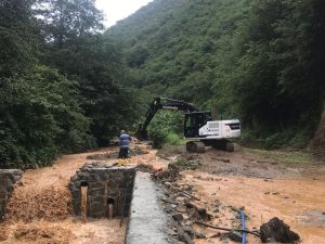 Arsin’de aşırı yağışlara anında müdahale edildi