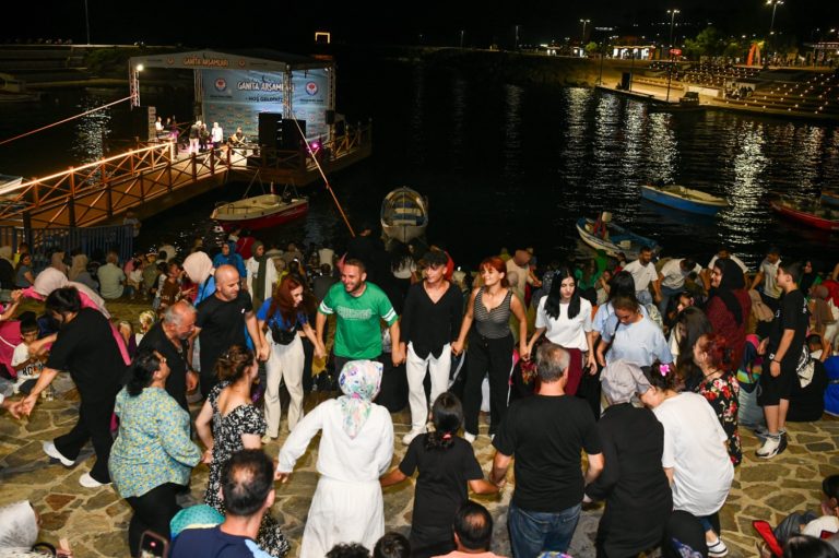 Karadeniz Türküleri Ganita’da Yankılandı