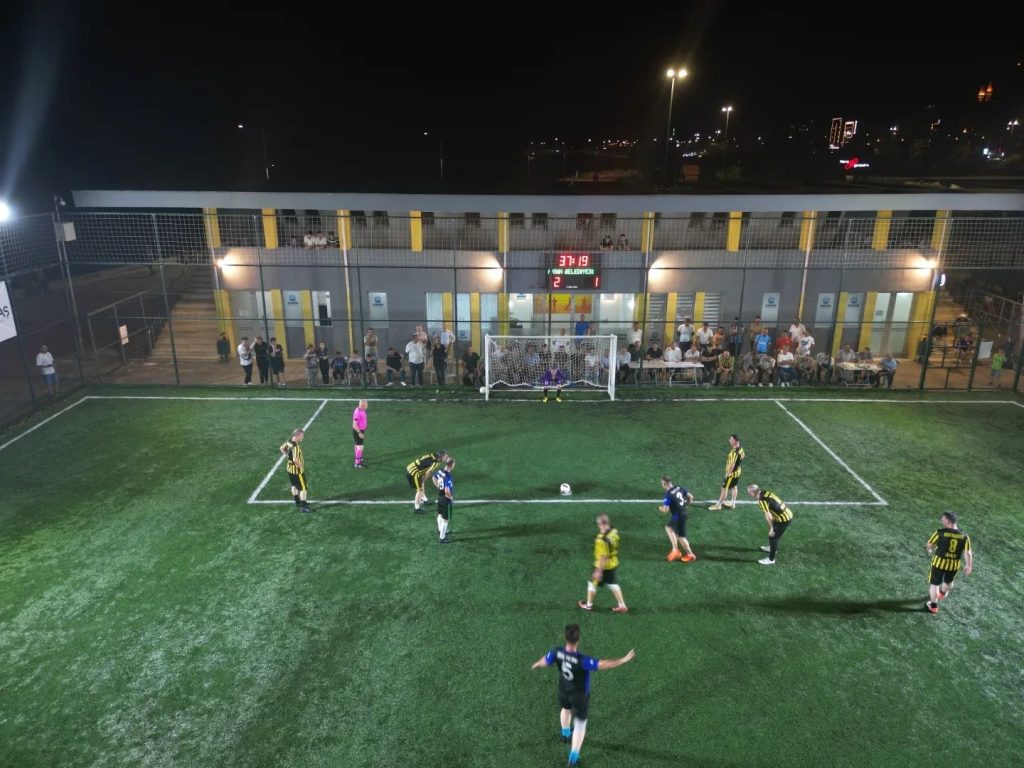 Arsin’de futbol coşkusu