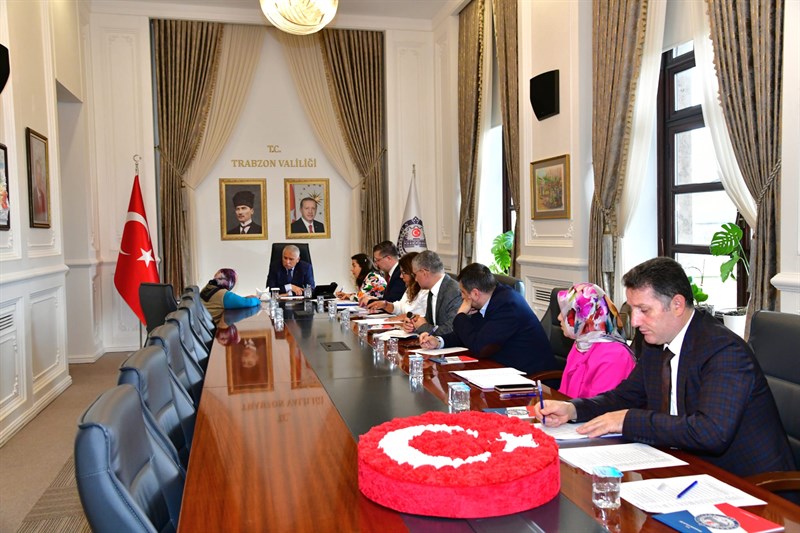 Vali Aziz Yıldırım, Halk Gününde Vatandaşla Bir Araya Geldi