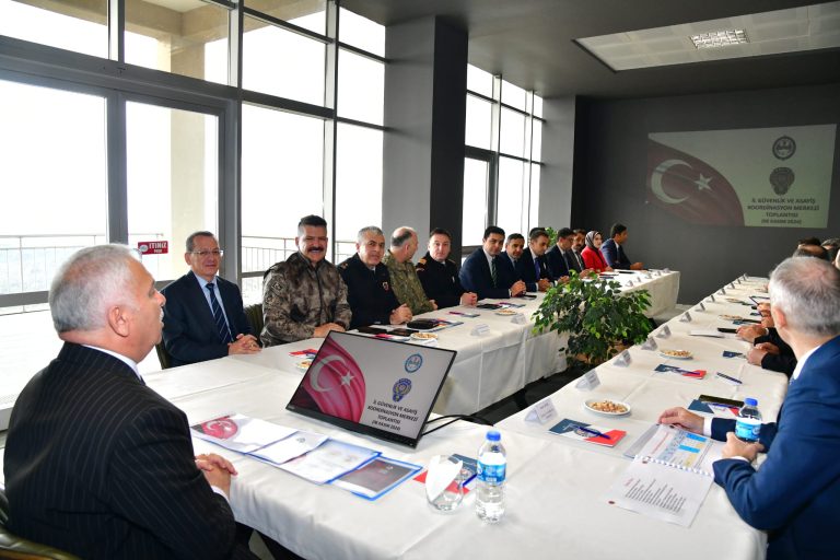 İl Güvenlik ve Asayiş Toplantısı Vali Başkanlığında Yapıldı
