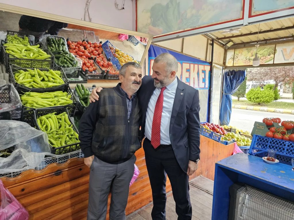 Başkan Bilgin esnaf ve vatandaşların taleplerini dinledi