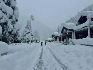 Uzungöl beyaza büründü