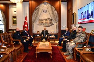 Polis Akademisi Başkanı Prof. Dr. Murat Balcı ve Beraberindekiler Vali Yıldırım’ı Makamında Ziyaret Etti