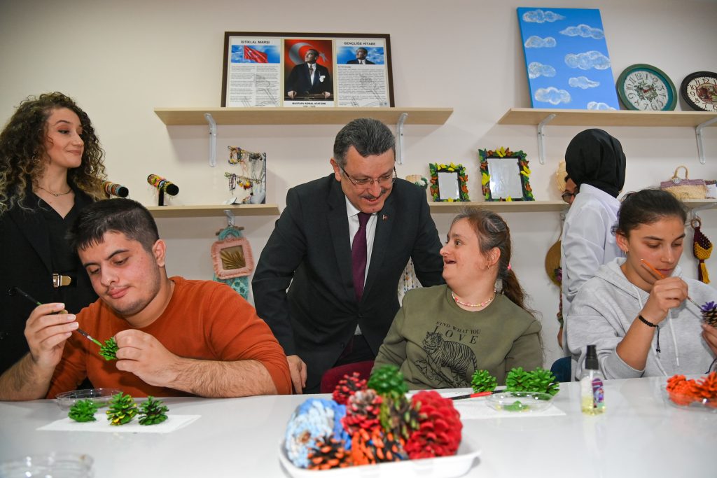 Engelsiz Yaşam Akademisi Fark Yaratıyor