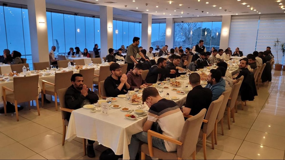 KTÜ Sosyal Tesislerinde Manevi Buluşma: Ramazan’da Birlik ve Beraberlik İftarı yapıldı