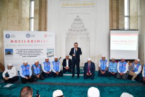 Trabzon’da Hacı Adayları Dualarla Uğurlandı