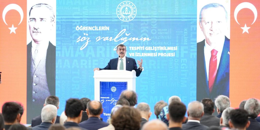 “Öğrencilerin Söz Varlığının Tespiti, Geliştirilmesi Ve İzlenmesi” Projesinin Tanıtımı Yapıldı