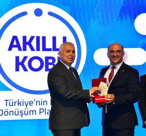 Trabzon’da “Akıllı KOBİ Dijital Dönüşüm Konferansı” Vali Aziz Yıldırım’ın Katılımıyla Gerçekleştirildi