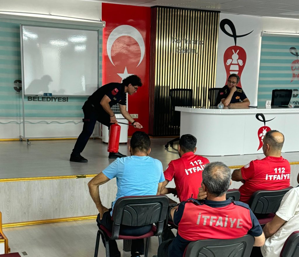 Trabzon İtfaiyesinden Şemdinli’ye Eğitim Desteği