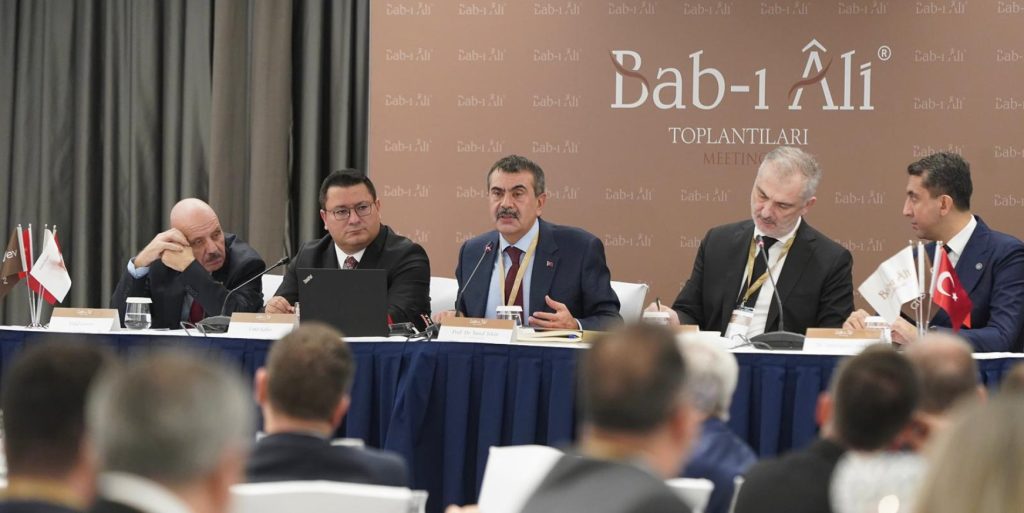 Bakan Tekin, Bab-ı Ali Toplantıları’nın Konuğu Oldu
